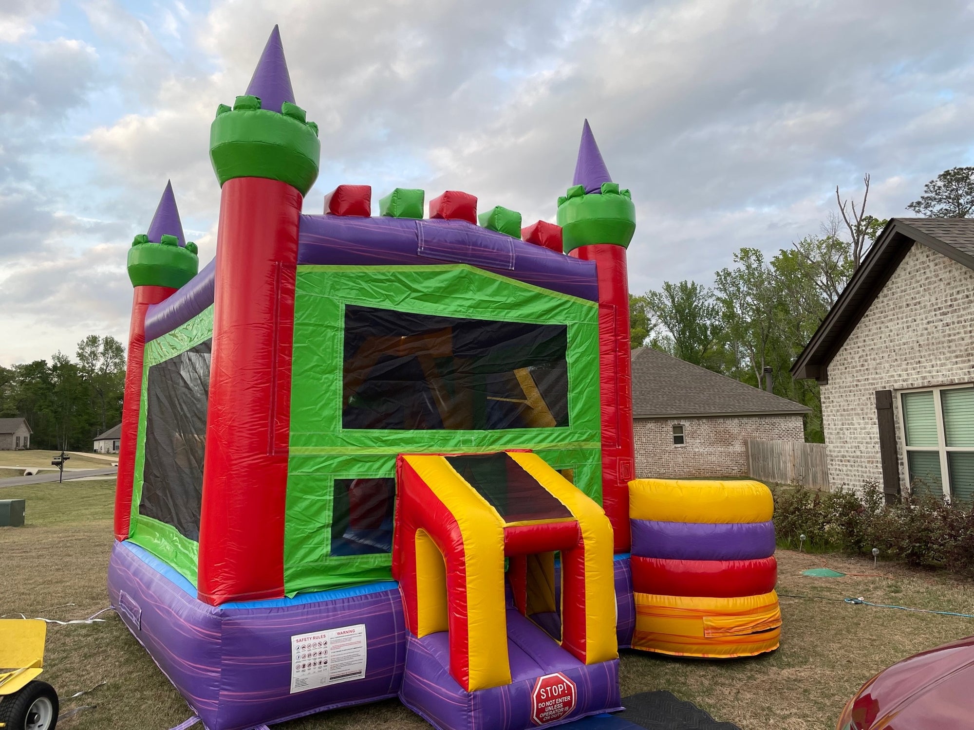 The Ultimate Guide to Pick Up and Drop Off for Bounce House Rentals